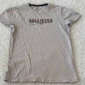 Hollister Light Brown Tee